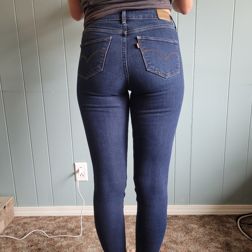 Levi's